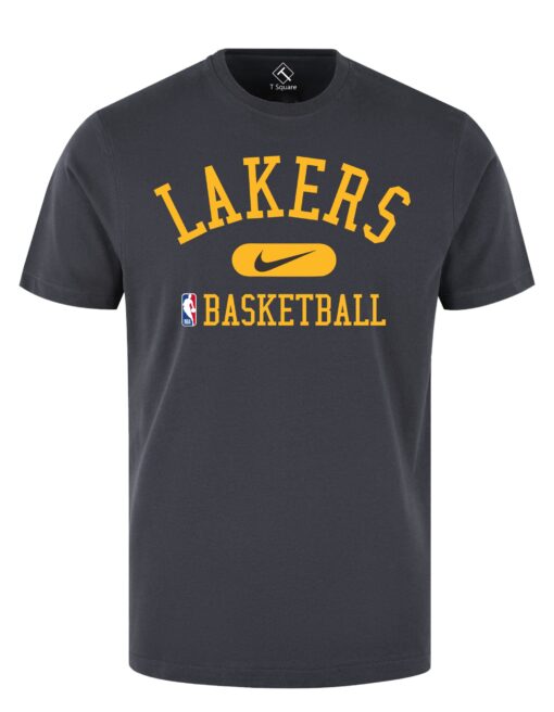 #basketball #nbachicagobulls #nbalakers #nbabulls #chicagobulls #nbatshirt #basketballtshirt #lakerstshirt #lakers