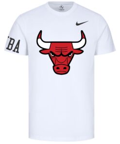 #basketball #nbachicagobulls #nbalakers #nbabulls #chicagobulls #nbatshirt #basketballtshirt #lakerstshirt #lakers #nike #nbawarriors #jordangoat #nbajordan